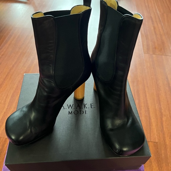 AWAKE Mode Arianne Booties - Picture 6 of 10